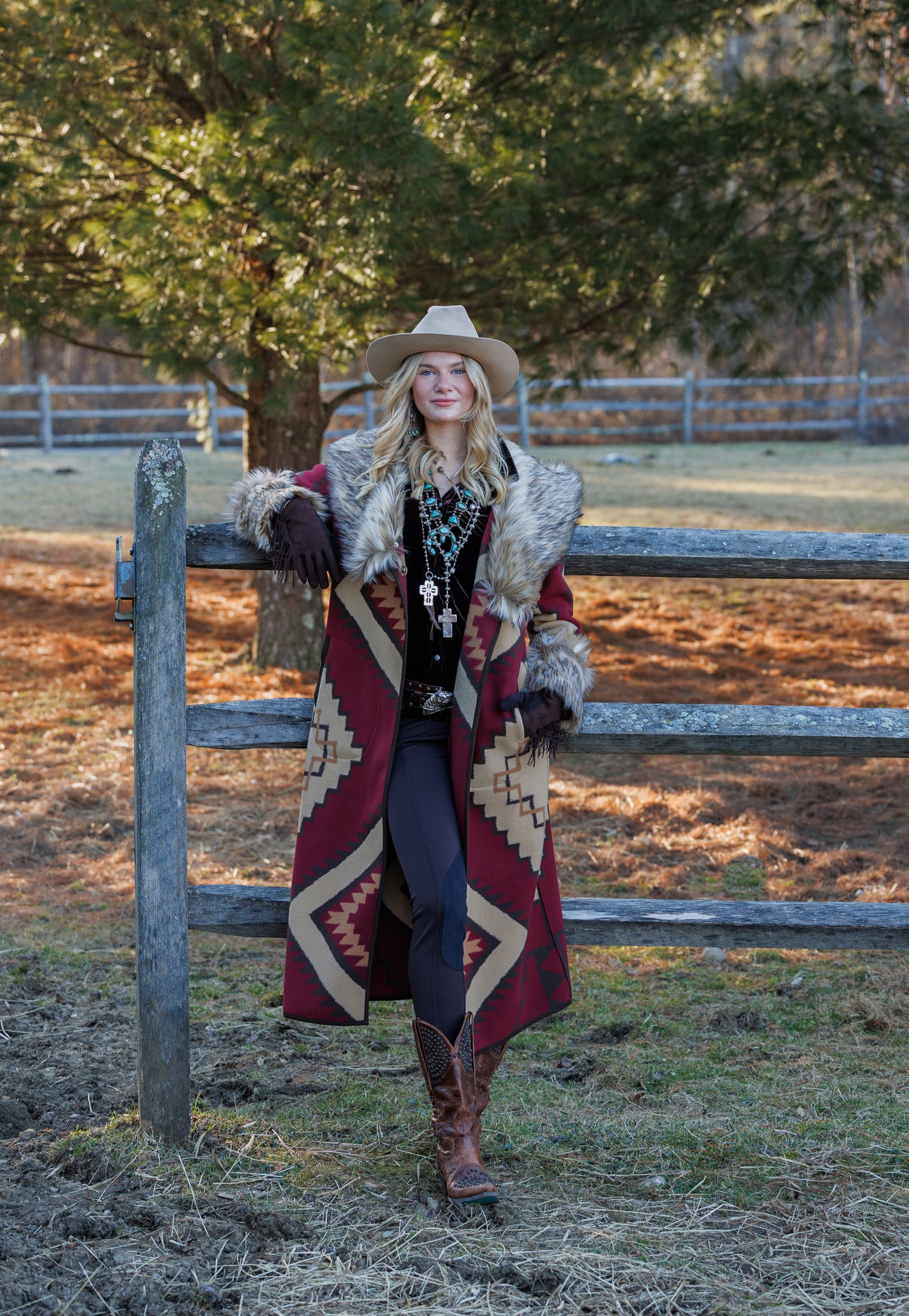 381501 Mollie Coat . 02.jpg